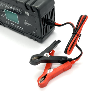 Зарядний пристрій для акумуляторів Foxsur FBC122408D (12V 8A / 24V 4A, 6-150Ah), імпульсний, автоматичний